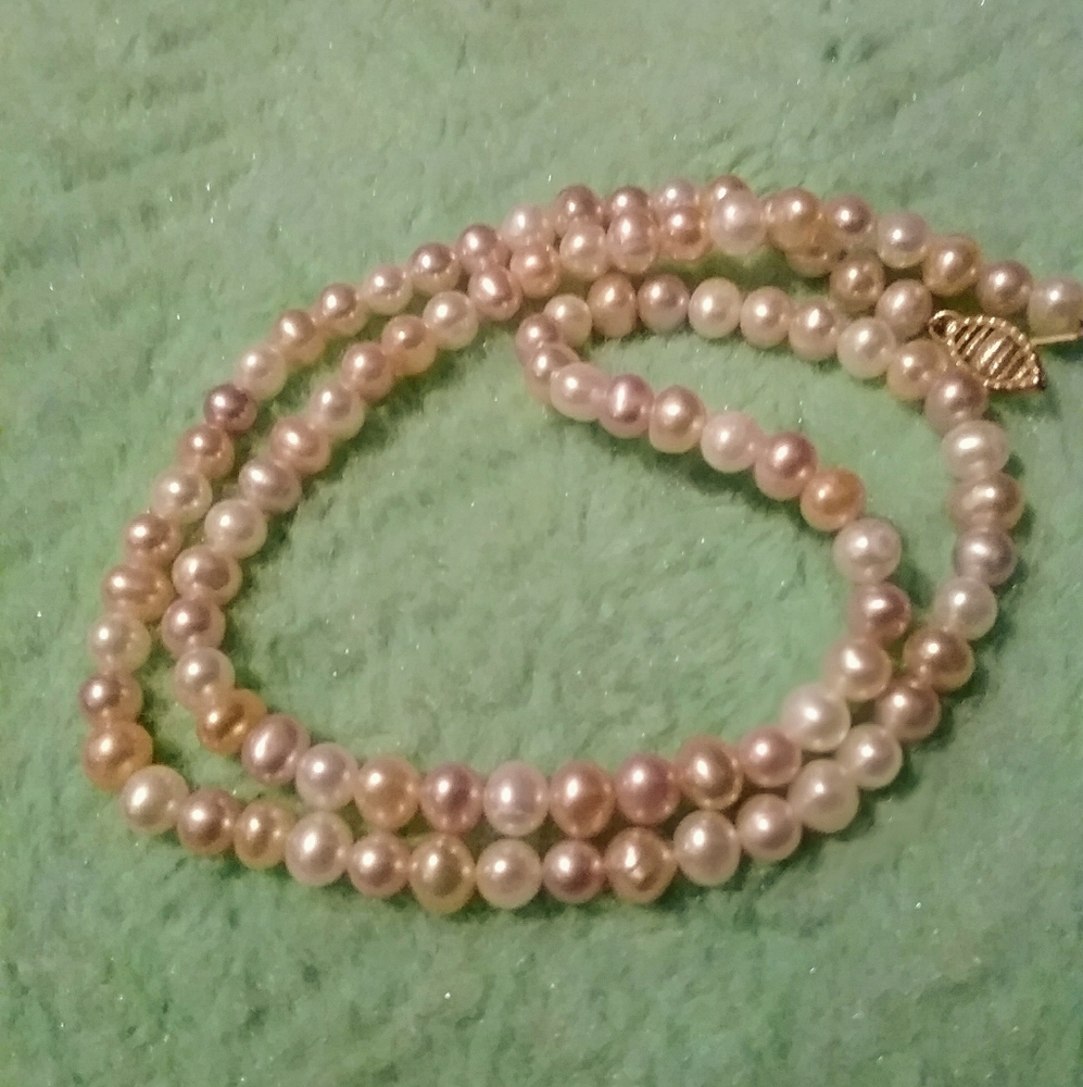Vintage Saltwater Pearl Necklace